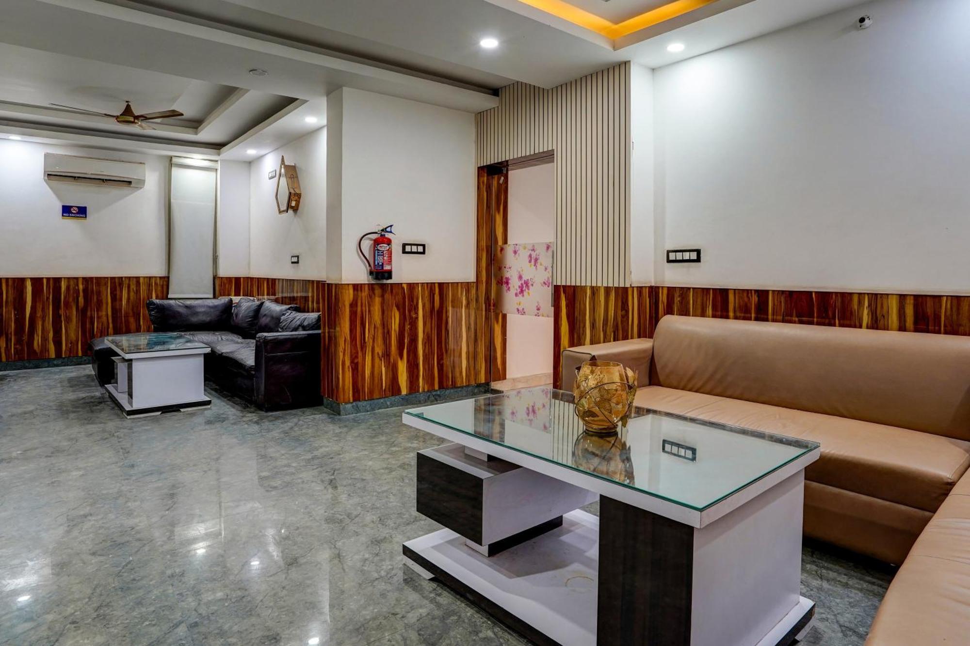 Hotel Hight Krone A Family Hotel Near Igi Airport Delhi Nueva Delhi Exterior foto