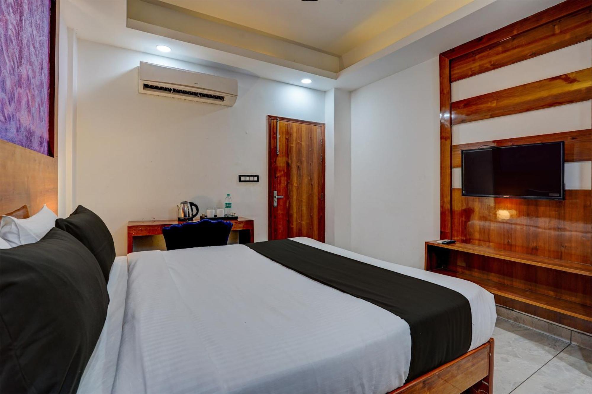 Hotel Hight Krone A Family Hotel Near Igi Airport Delhi Nueva Delhi Exterior foto